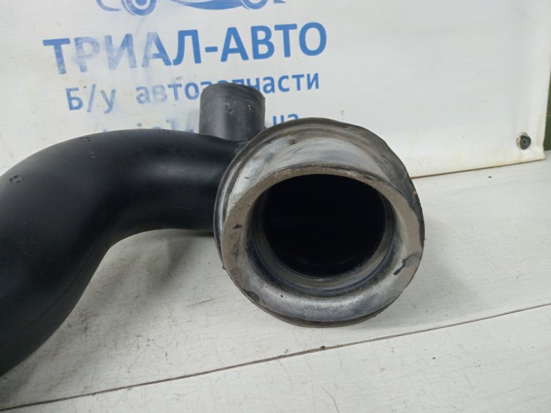 Патрубок воздушного резонатора Chevrolet Captiva C100 2.4 БЕНЗИН Z24SED 2006 (б/у) Киев - изображение 4