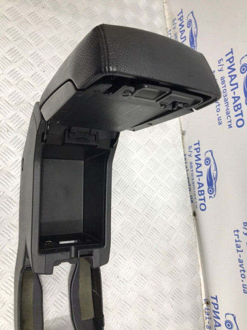 Подлокотник Subaru Outback BR 2.5 БЕНЗИН EJ253 2009 (б/у) Киев - изображение 7