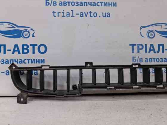 Решетка бампера центральная Kia Sorento BL 2.5 DIESEL D4CB 2002 (б/у) Киев