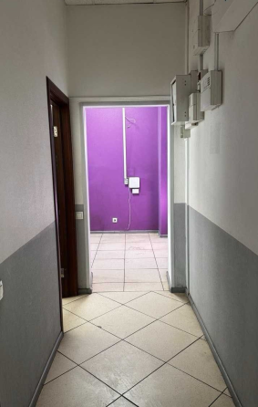 Дарницька пл,просп Каденюка Леоніда 2\35, приміщення 45м Київ