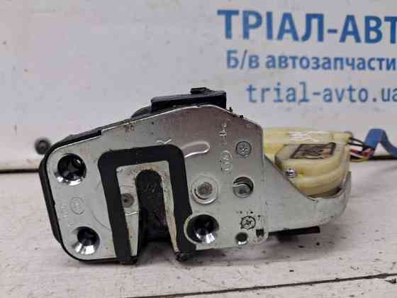 Замок двери задний правый Kia Sorento BL 2.5 DIESEL D4CB 2002 (б/у) Киев