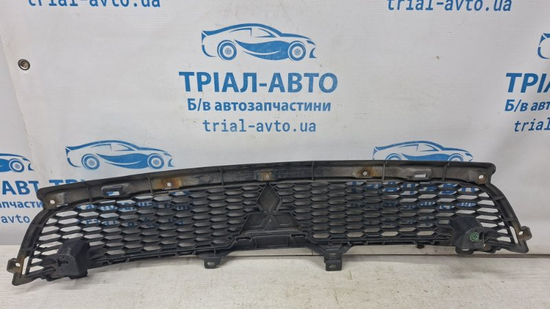 Решетка радиатора Рестайлинг Mitsubishi Outlander XL 2.2 DIESEL 4HK 2007 (б/у) Київ - зображення 4