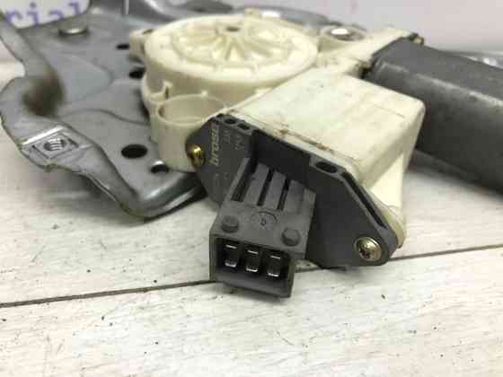 Стеклоподъемник задний правый Toyota Avensis 2002-2010 6983005100 (Арт. 42692) Київ