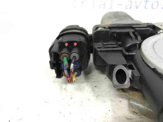 Стеклоподъемник задний левый Mitsubishi L200 KB 2.5 ДИЗЕЛЬ 4D56U 2006 (б/у) Київ