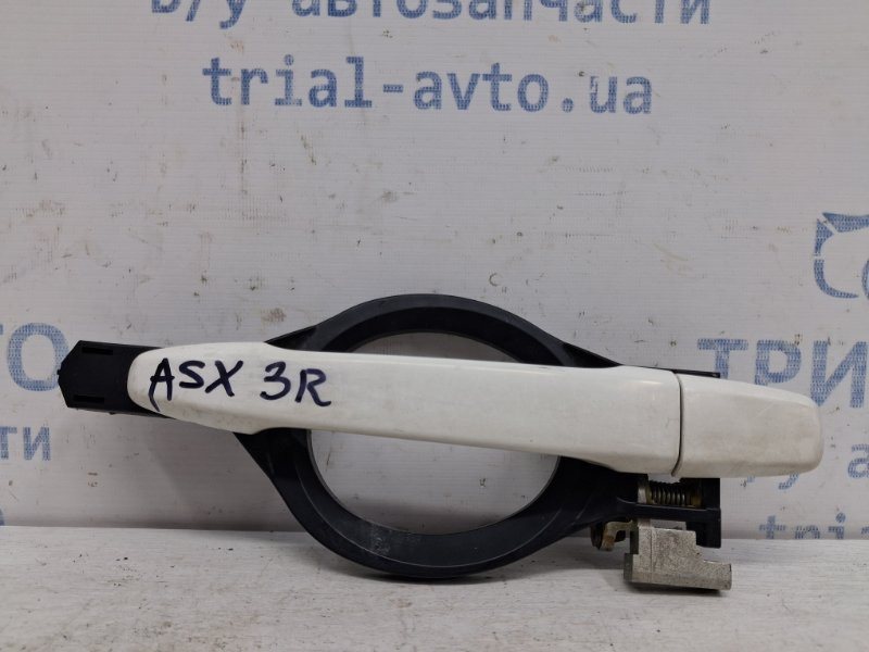 Ручка двери внешняя задняя правая Mitsubishi ASX GA 1.8 DIESEL 4N13 2010 (б/у) Киев - изображение 1