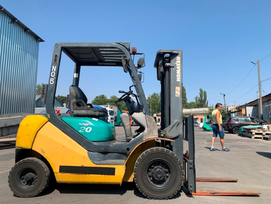 Вилковий автонавантажувач Komatsu на великих 12 колесах. Модель:FG20C-16. Львов - изображение 7