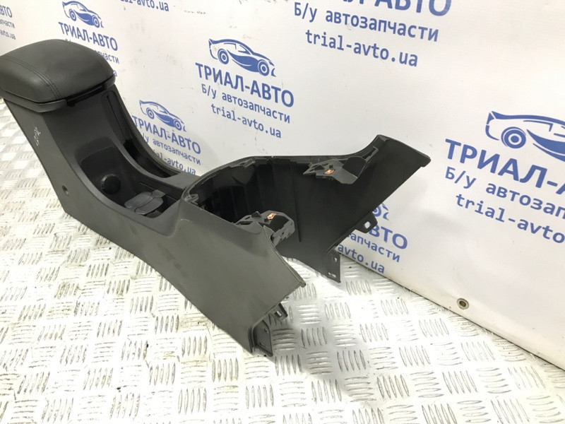 Подлокотник Chevrolet Cruze J300 1.8 2009 (б/у) Киев - изображение 4