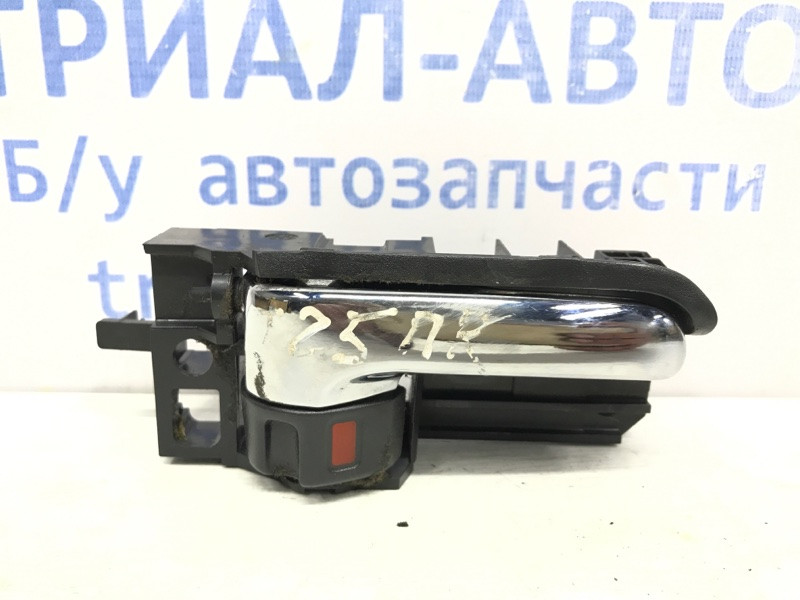 Ручка двери внутренняя правая Toyota Avensis T25 1.8 БЕНЗИН 1ZZFE 2002 (б/у) Киев - изображение 1