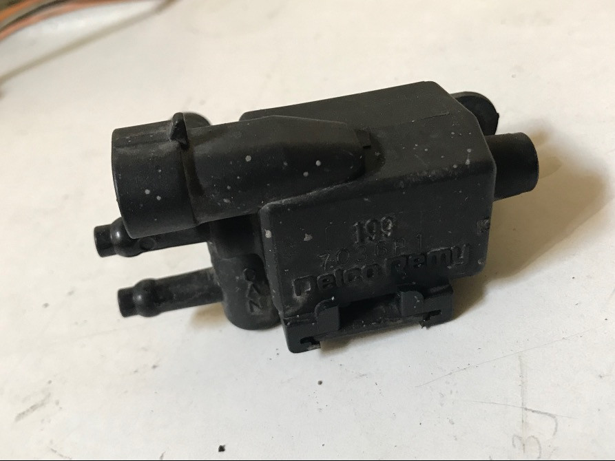 Бу клапан електромагнитний Renault Laguna 1 2.0i, 7700861642 Кропивницкий - изображение 1