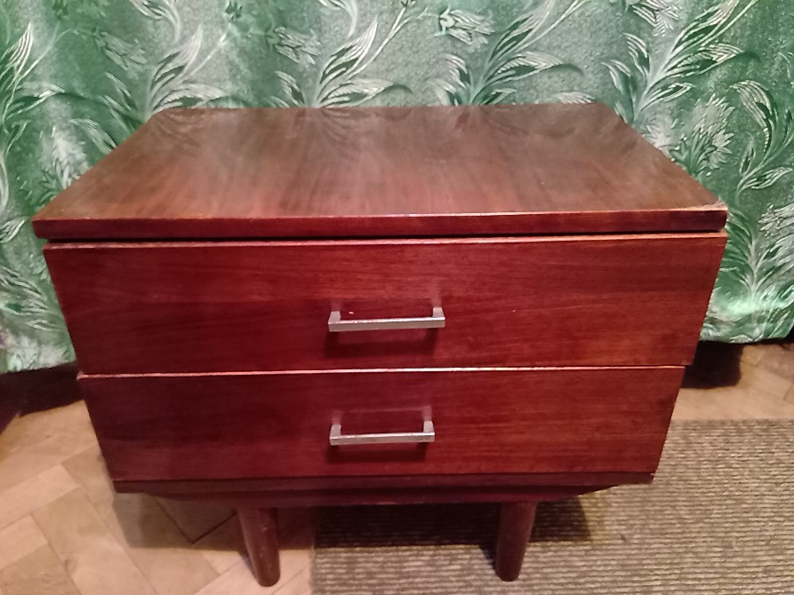 Тумбочка маленькая. СССР Львів - зображення 1