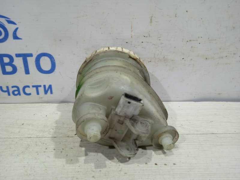 Бачок главного тормозного цилиндра Mitsubishi L200 KB 2.5 ДИЗЕЛЬ 4D56U 2006 (б/у) Киев - изображение 3