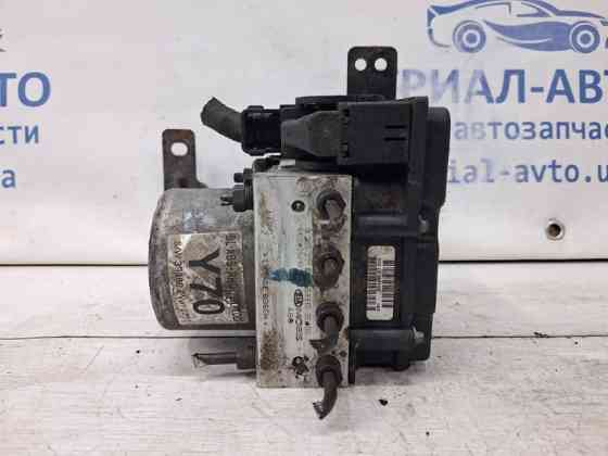 Блок abs Kia Sorento BL 2.5 DIESEL D4CB 2002 (б/у) Київ