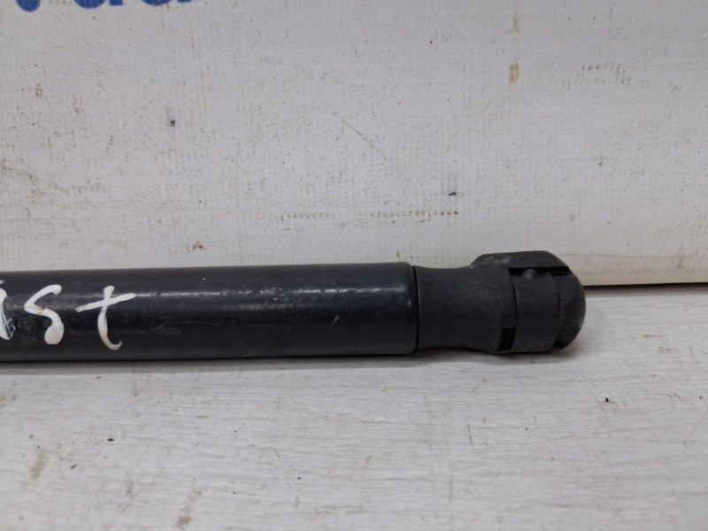 Амортизатор капота Dacia Duster HS 1.5 DIESEL K9K 2010 (б/у) Київ - зображення 2