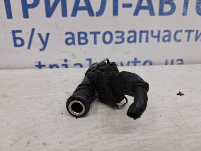 Форсунка топливная Chevrolet Captiva C100 2.4 БЕНЗИН Z24SED 2006 (б/у) Киев - изображение 2