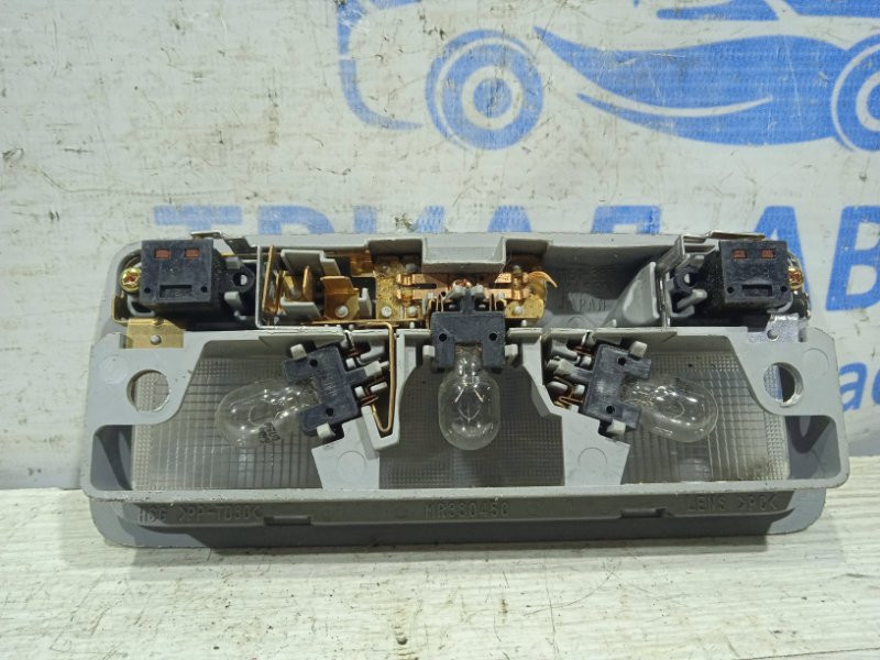 Плафон передний Mitsubishi Lancer 9 1.6 БЕНЗИН 4G18 2003 (б/у) Киев - изображение 2