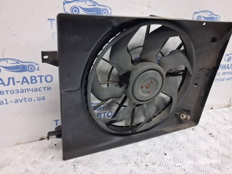 Диффузор с вентилятором радиатора Hyundai Tucson JM 2.0 DIESEL D4EA 2004 (б/у) Киев - изображение 2