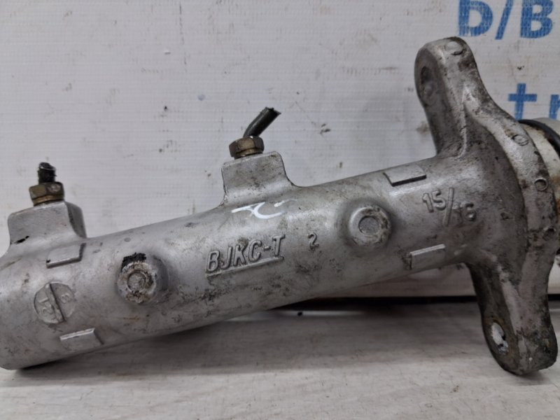 Тормозной цилиндр главный Mitsubishi L200 KB 2.5 DIESEL 4D56 2006 (б/у) Київ - зображення 4