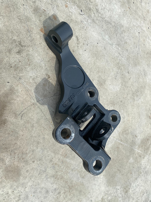 504079803 Кронштейн крепления стабилизатора задний правый Iveco Eurocargo Львів - зображення 2