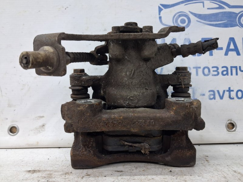 Суппорт задний левый Toyota Auris E150 1.6 БЕНЗИН 1ZRFAE 2006 (б/у) Київ - зображення 4