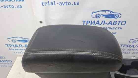 Подлокотник Mitsubishi Outlander 2007-2012 8011A085YA (Арт. 74275) Київ