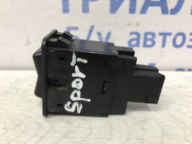 Кнопка противотуманок Mitsubishi Pajero Sport K9 2.5 DIESEL 4D56 1996 (б/у) Київ - зображення 2