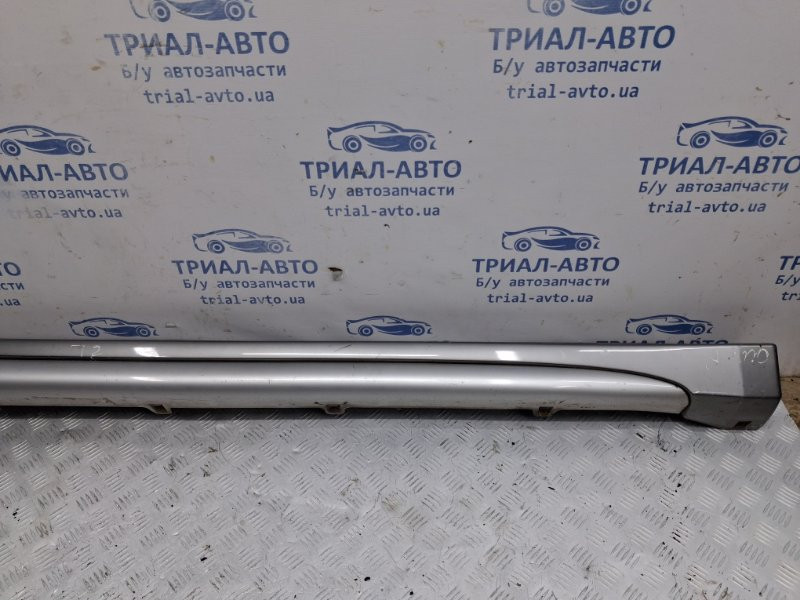 Накладка порога внешняя правая Mitsubishi Outlander CU 2.4 БЕНЗИН 4G69 2003 (б/у) Киев - изображение 3