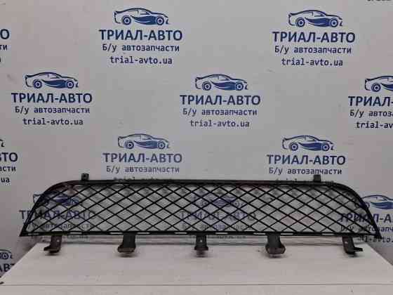 Решетка бампера центральная Mitsubishi L200 KB 2.5 DIESEL 4D56 2006 (б/у) Київ