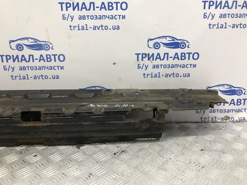 Усилитель бампера задний Mitsubishi Pajero Wagon 3 3.2 ДИЗЕЛЬ 4M41 1999 (б/у) Киев - изображение 3