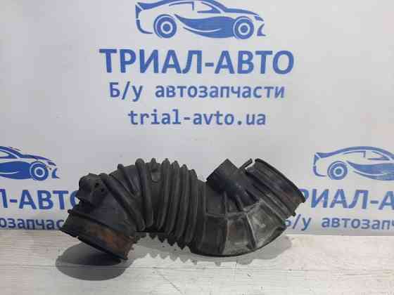 Патрубок воздушного фильтра Toyota Avensis T25 1.8 БЕНЗИН 1ZZFE 2002 (б/у) Киев