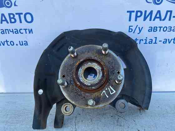 Кулак поворотный левый со ступицей Hyundai Sonata YF 2.4 БЕНЗИН G4KJ 2010 (б/у) Київ