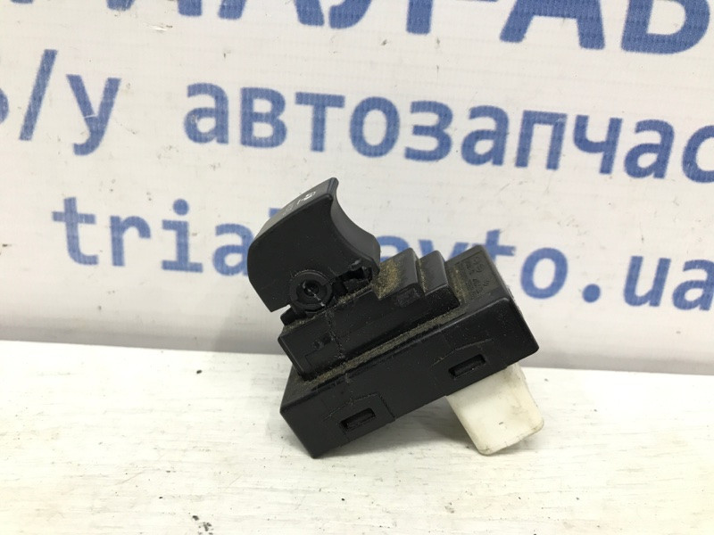 Кнопка стеклоподъемника Kia Ceed ED 1.6 DIESEL D4FB 2006 (б/у) Киев - изображение 2