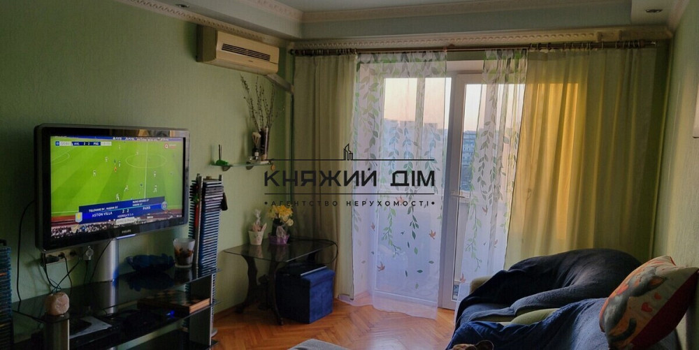 ПРОДАЖ чудова 3к кв Лісовий масив вул. Ореста Левицького (був.Курчатова) 3 код 21146741 Київ - зображення 1