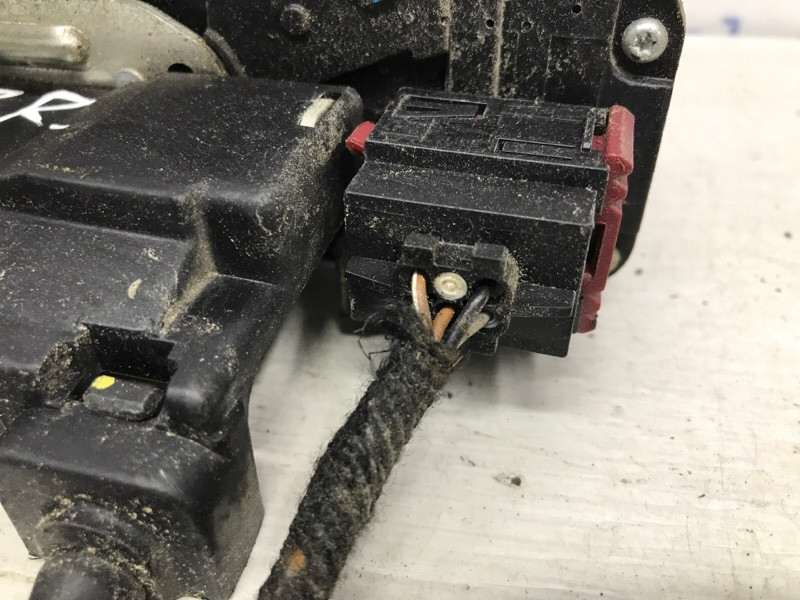 Замок двери задний правый Chevrolet Captiva C100 2.4 БЕНЗИН Z24SED 2006 (б/у) Киев - изображение 3