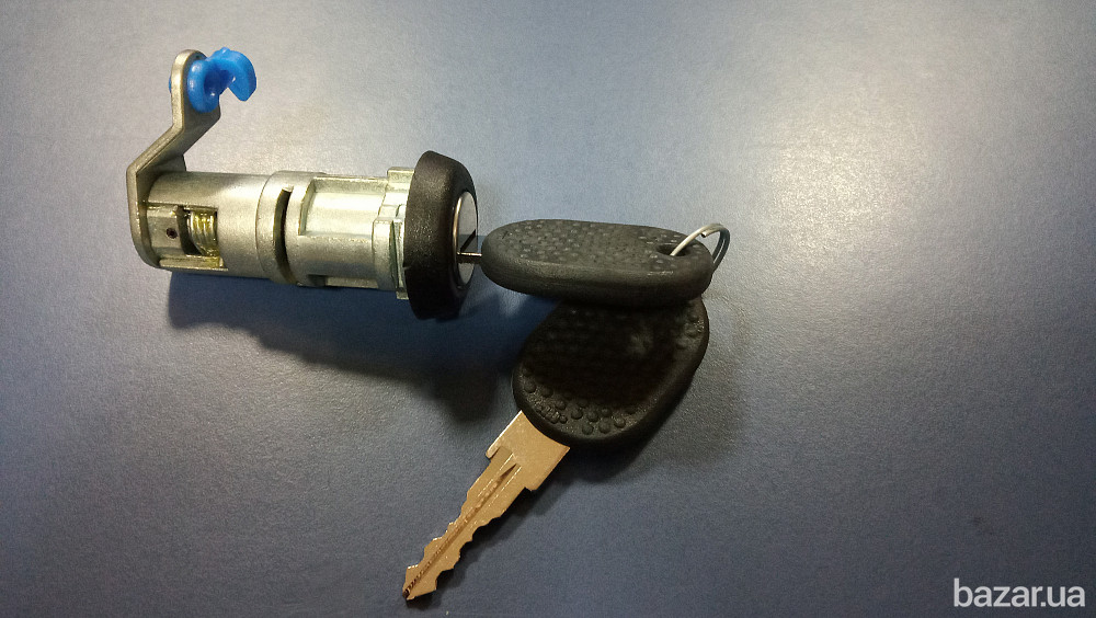 Iveco.Ивеко.личинка замка двери с ключами 2000- Львов - изображение 1