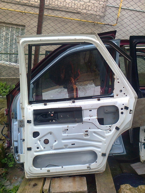 Дверка задня права 1648685 Форд Сієрра 87-92р.в. седан. хетчбек Вінниця - зображення 3