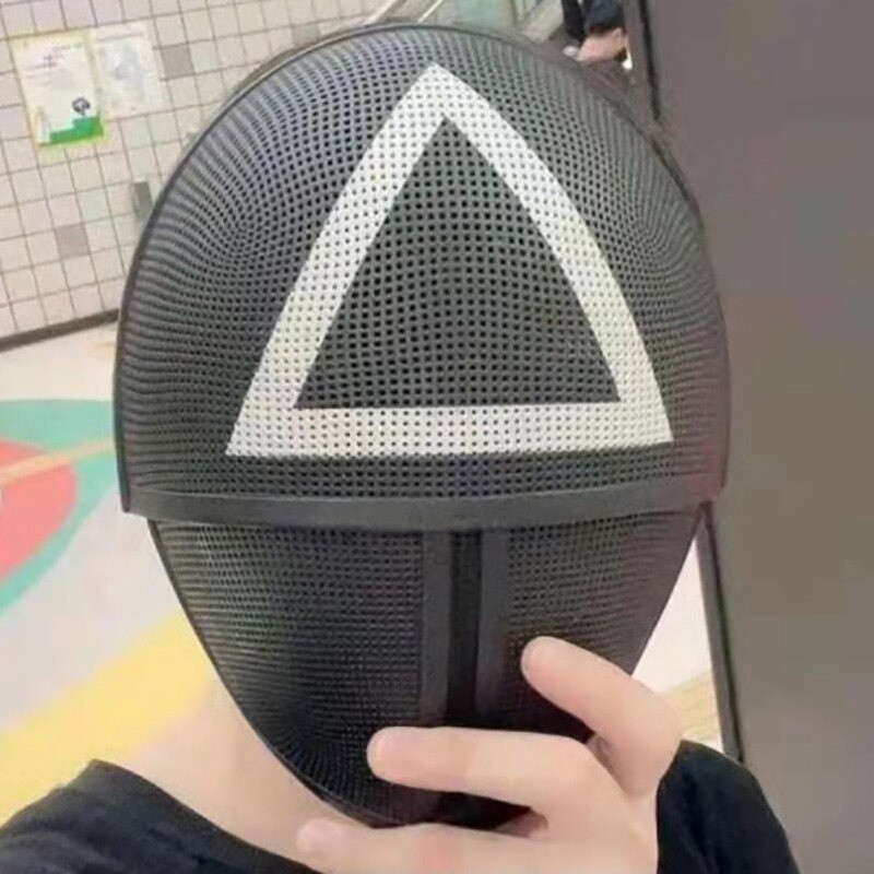 Маска Треугольник по Игра в кальмара Київ - зображення 4