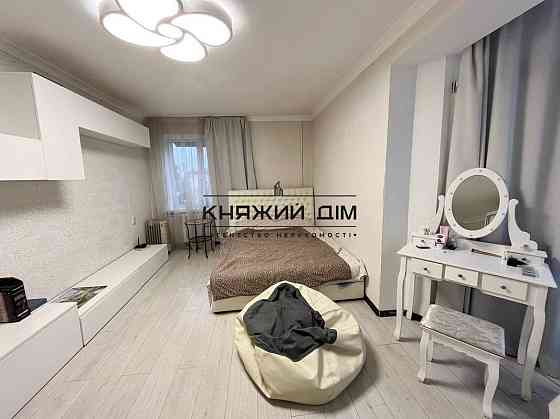 Відмінна 2-к. розд. квартира 300 м від Дарницької площі. КОД Об'єкта: 11194722 Киев