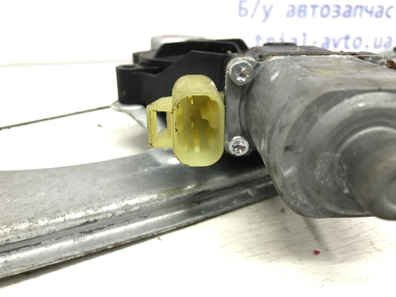 Стеклоподъемник задний правый Chevrolet Cruze J300 1.8 2009 (б/у) Киев - изображение 4