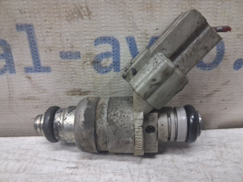 Форсунка топливная Mitsubishi Lancer 2007-2017 MR988977 (Арт. 83259) Київ - зображення 1