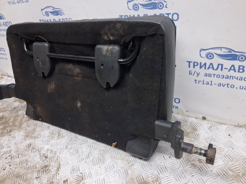 Сидения третий ряд Mitsubishi Pajero Wagon 3 3.2 ДИЗЕЛЬ 4M41 1999 (б/у) Киев - изображение 7