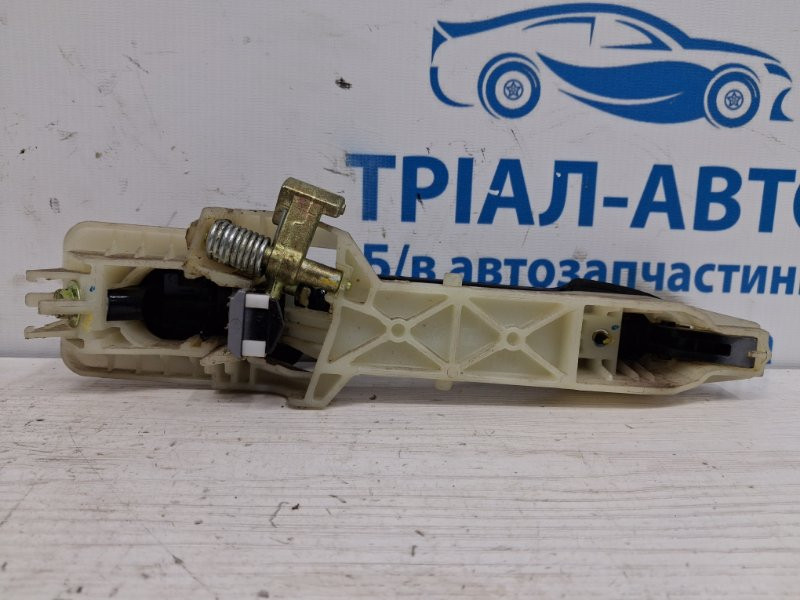 Ручка двери внешняя передняя левая Hyundai Santa fe CM 2.2 DIESEL D4HB 2005 (б/у) Киев - изображение 3