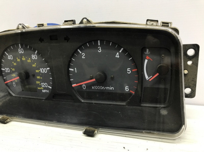 Приборная панель Mitsubishi Pajero Sport K9 2.5 DIESEL 4D56 МКПП 1996 (б/у) Київ - зображення 3