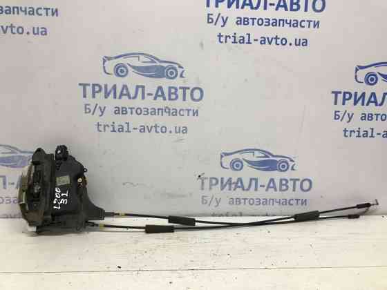 Замок двери задний левый Mitsubishi L200 KB 2.5 ДИЗЕЛЬ 4D56U 2006 (б/у) Київ