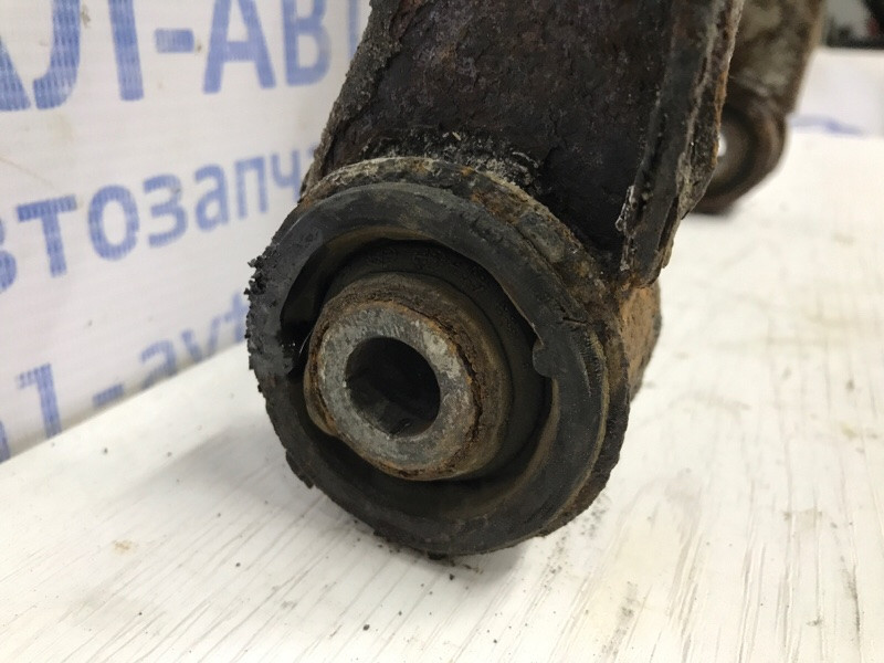 Рычаг передний верхний левый Mitsubishi L200 KB 2.5 ДИЗЕЛЬ 4D56U 2006 (б/у) Киев - изображение 4