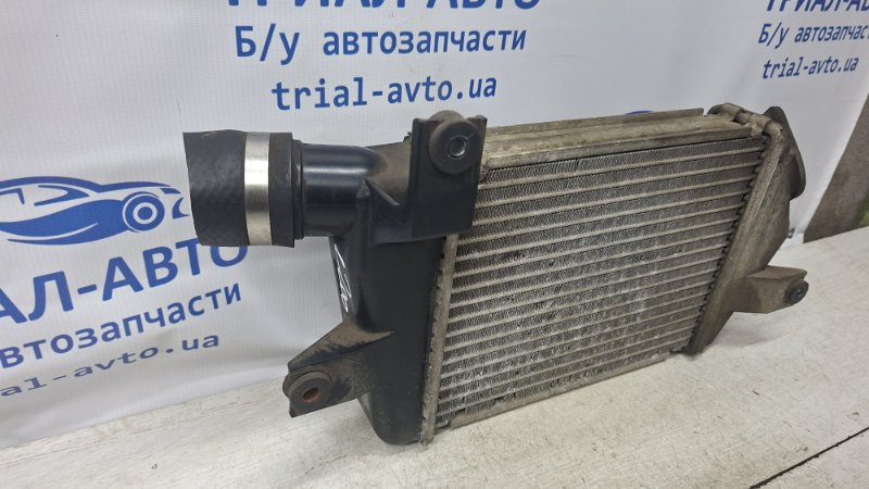 Радиатор интеркуллера Mitsubishi L200 KB 2.5 ДИЗЕЛЬ 4D56U 2006 (б/у) Київ - зображення 3