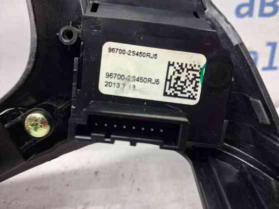 Кнопки руля Hyundai IX35 LM 1.7 DIESEL D4FD 2009 (б/у) Київ