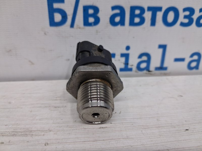 Датчик давления топлива в рейке Hyundai I30 GD 1.6 DIESEL D4FB 2011 (б/у) Киев - изображение 3