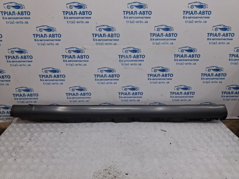 Накладка порога внешняя правая Toyota Avensis T25 2.2 DIESEL 2ADFTV 2002 (б/у) Київ - зображення 1