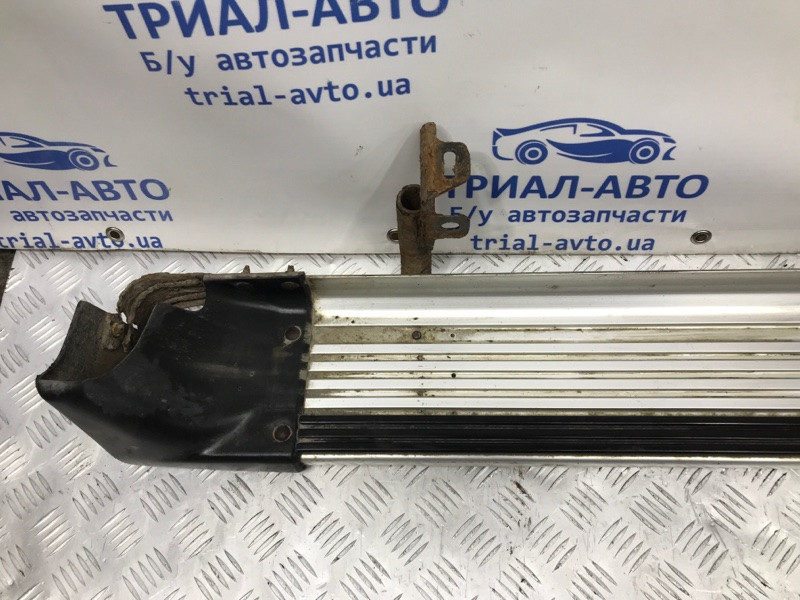 Подножка Mitsubishi Pajero Sport K9 2.5 DIESEL 4D56 1996 прав. (б/у) Киев - изображение 2