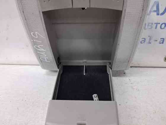 Плафон передний Toyota Auris 2006-2012 8126002100B0 (Арт. 64163) Киев